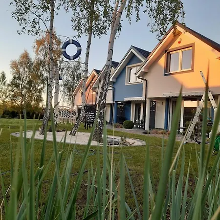 Деревянный коттедж Kapitanskie Z Sauna I Balia Z Jacuzzi *
