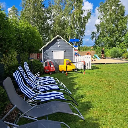 Kapitanskie Z Sauna I Balia Z Jacuzzi 山林小屋