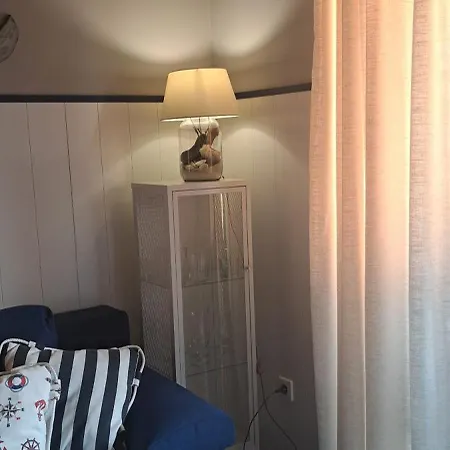 Деревянный коттедж Kapitanskie Z Sauna I Balia Z Jacuzzi *