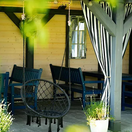 Kapitanskie Z Sauna I Balia Z Jacuzzi * Любятово