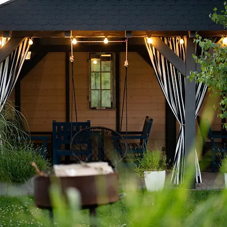 Kapitanskie Z Sauna I Balia Z Jacuzzi بيت خشبي لوبيتاتو