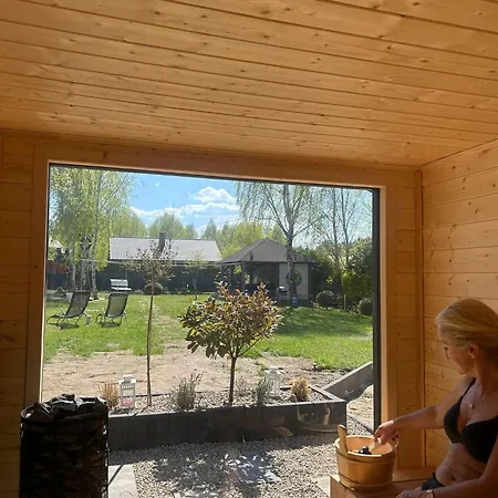 Kapitanskie Z Sauna I Balia Z Jacuzzi ロッジ