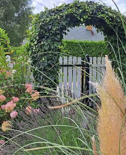 Alojamento de Turismo Selvagem Kapitanskie Z Sauna I Balia Z Jacuzzi