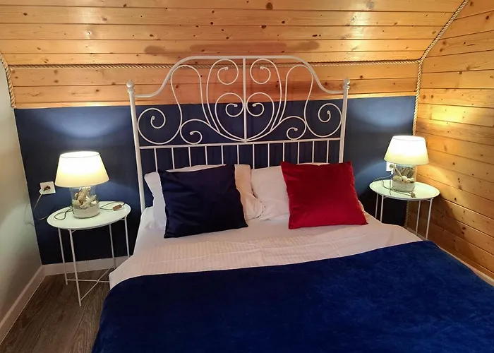 Alojamento de Turismo Selvagem Kapitanskie Z Sauna I Balia Z Jacuzzi *