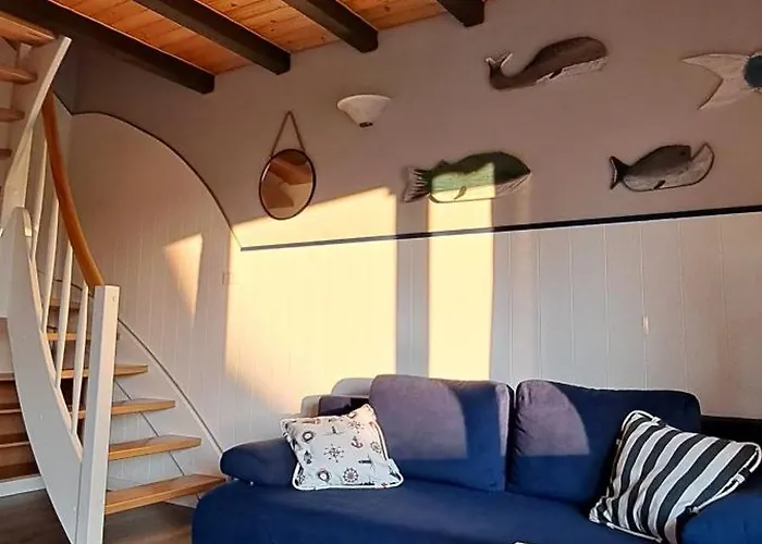 Alojamento de Turismo Selvagem Kapitanskie Z Sauna I Balia Z Jacuzzi Lubiatowo (Pomerania)