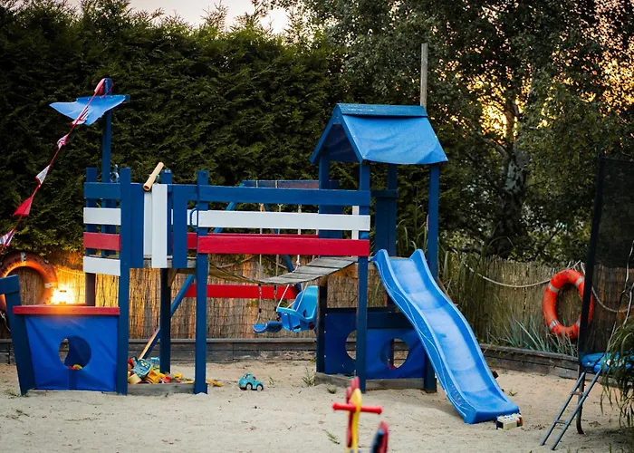 Alojamento de Turismo Selvagem Kapitanskie Z Sauna I Balia Z Jacuzzi Lubiatowo (Pomerania)